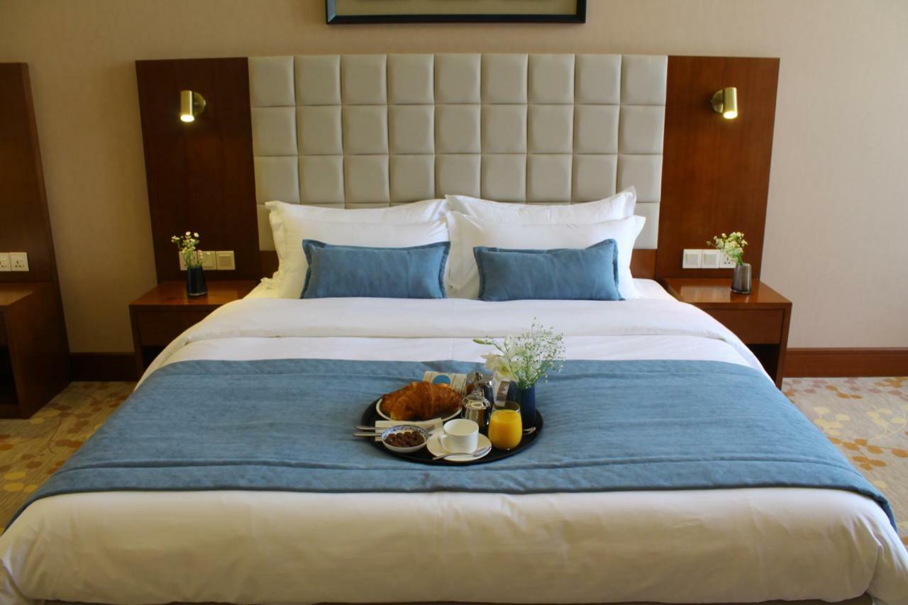 Horizont Hotel Tbilisi Ngoại thất bức ảnh