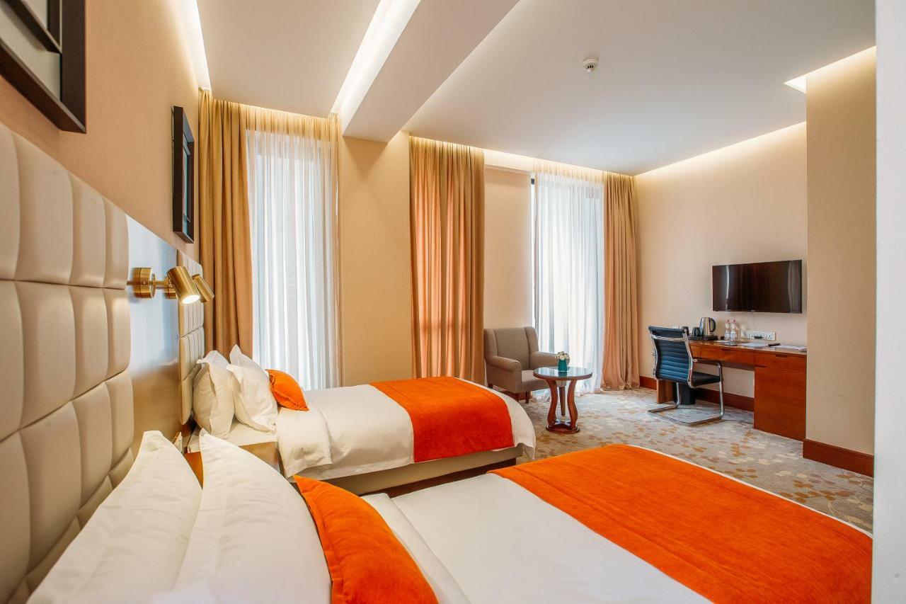 Horizont Hotel Tbilisi Ngoại thất bức ảnh